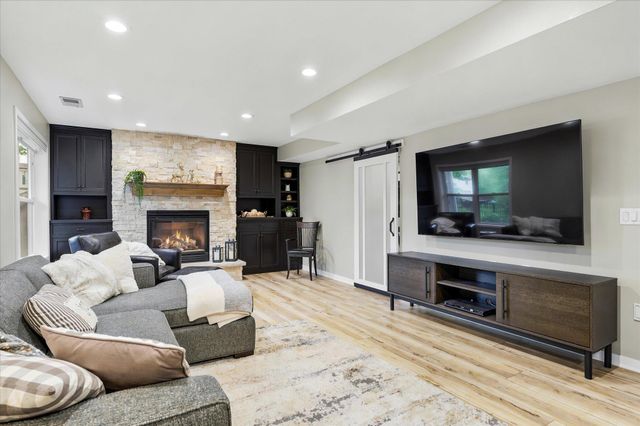 13040 Emmer Place, Apple Valley, MN 55124