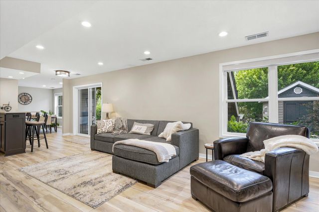 13040 Emmer Place, Apple Valley, MN 55124