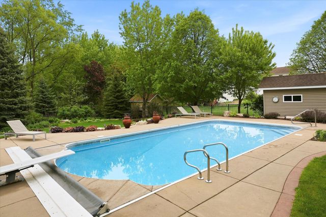 13040 Emmer Place, Apple Valley, MN 55124