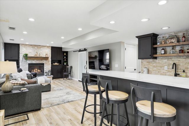 13040 Emmer Place, Apple Valley, MN 55124