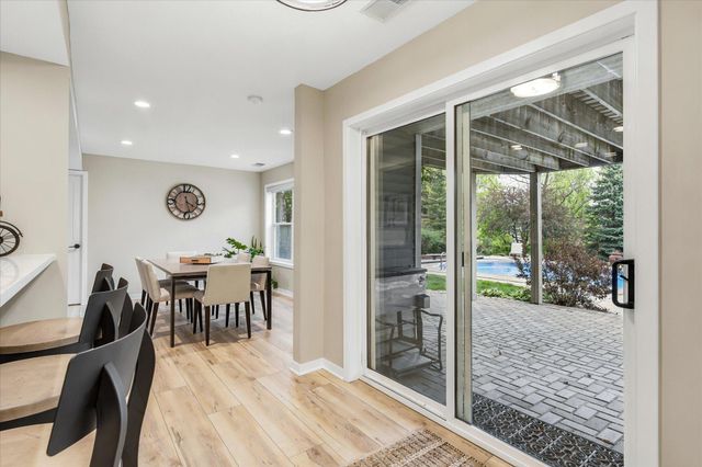 13040 Emmer Place, Apple Valley, MN 55124