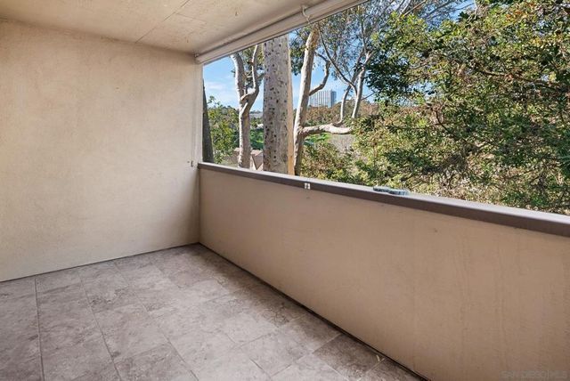 8860 Villa La Jolla Drive 217, La Jolla, CA 92037