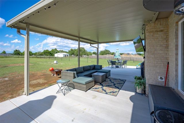 12561 Summit Lane, Blanchard, OK 73010