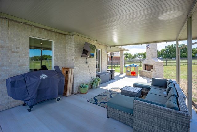 12561 Summit Lane, Blanchard, OK 73010
