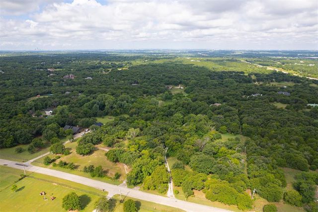 13301 Three Oaks Drive, Jones, OK 73049