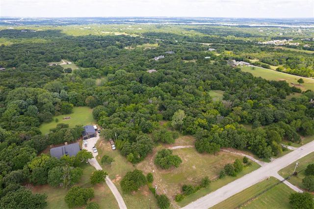 13301 Three Oaks Drive, Jones, OK 73049