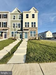 9366 TANFIELD DR, Spotsylvania, VA 22408