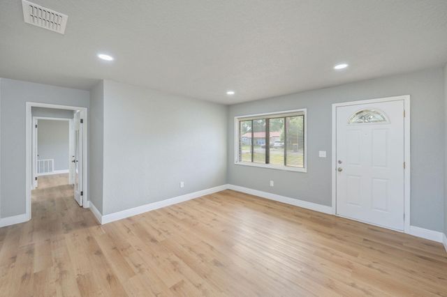 9 NW Highland Drive, Fort Walton Beach, FL 32548