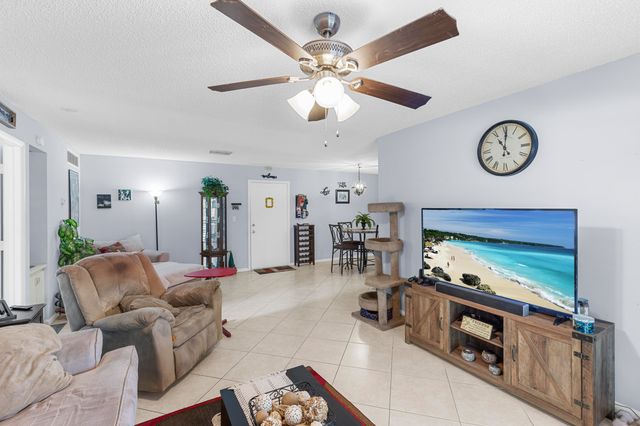 2820 Riverside Drive 203, Coral Springs, FL 33065