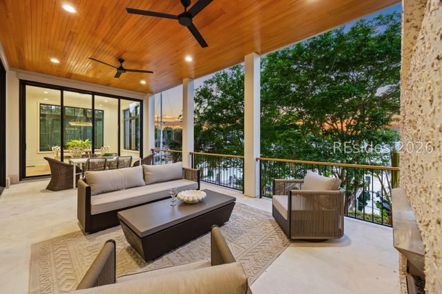 54 Sparwheel Ln, Hilton Head Island, SC 29926