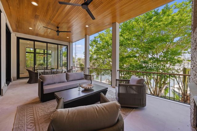 54 Sparwheel Ln, Hilton Head Island, SC 29926