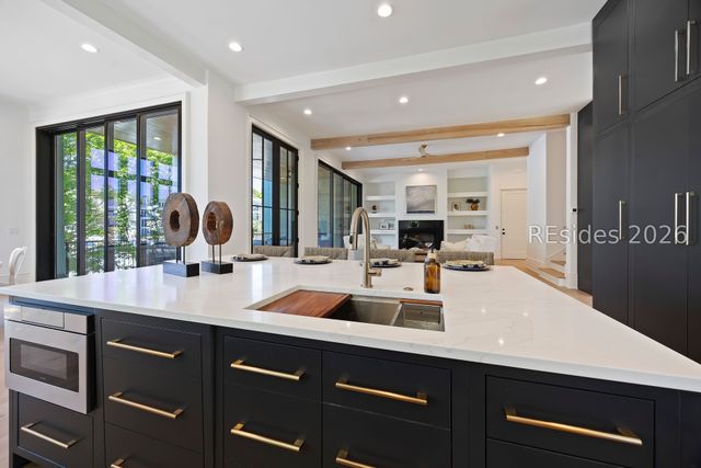 54 Sparwheel Ln, Hilton Head Island, SC 29926