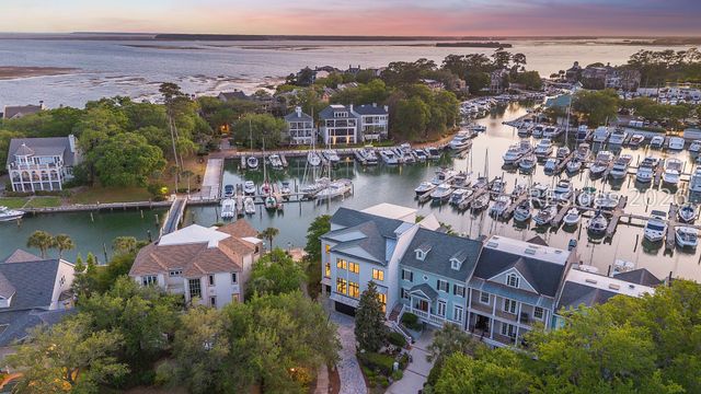 54 Sparwheel Ln, Hilton Head Island, SC 29926