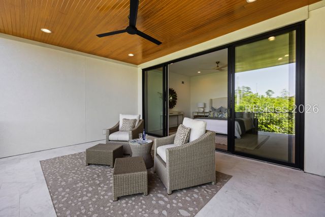 54 Sparwheel Ln, Hilton Head Island, SC 29926