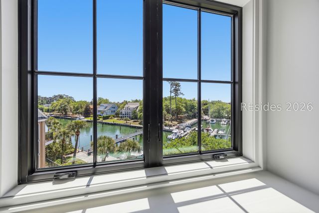 54 Sparwheel Ln, Hilton Head Island, SC 29926