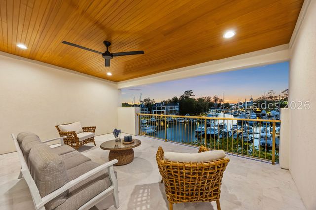 54 Sparwheel Ln, Hilton Head Island, SC 29926