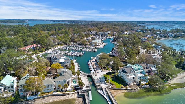 54 Sparwheel Ln, Hilton Head Island, SC 29926