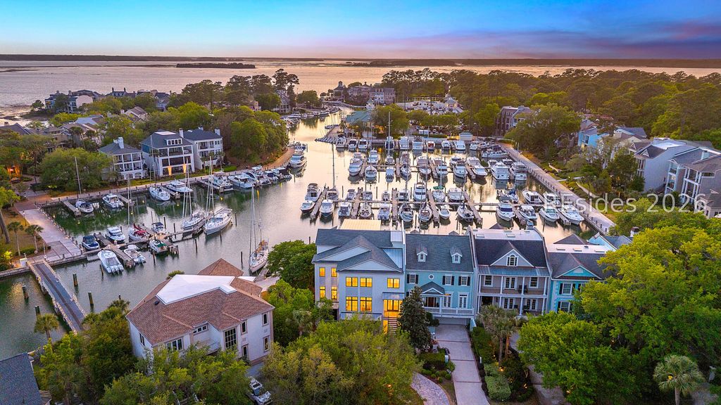 54 Sparwheel Ln, Hilton Head Island, SC 29926
