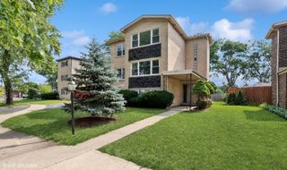 512 W Ida Court 2, Mount Prospect, IL 60056