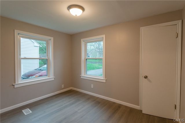 1925 Valley Drive, Syracuse, NY 13207