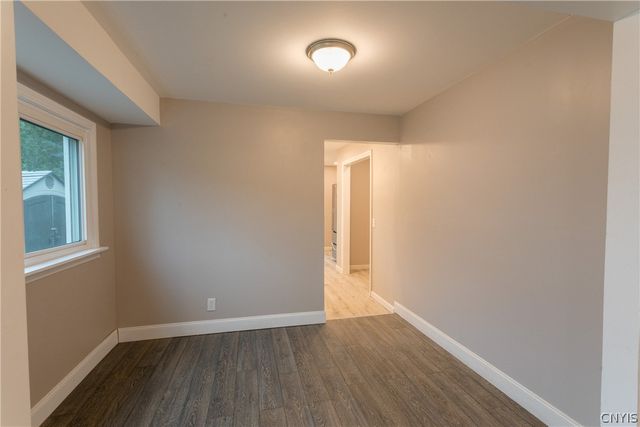 1925 Valley Drive, Syracuse, NY 13207