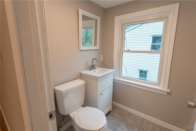 1925 Valley Drive, Syracuse, NY 13207