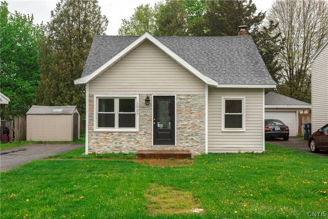 1925 Valley Drive, Syracuse, NY 13207