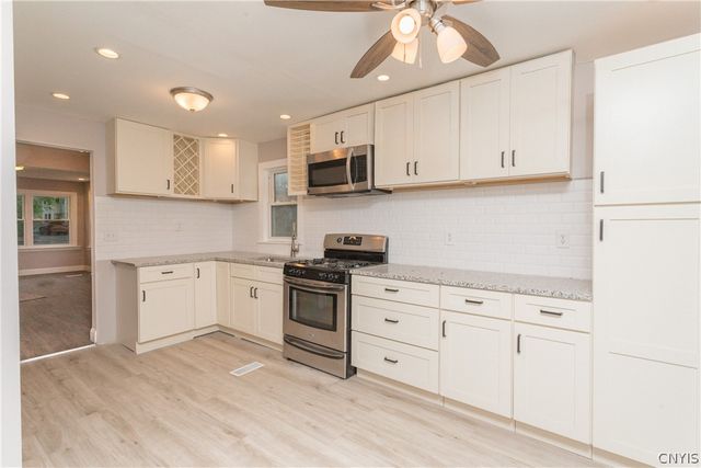 1925 Valley Drive, Syracuse, NY 13207