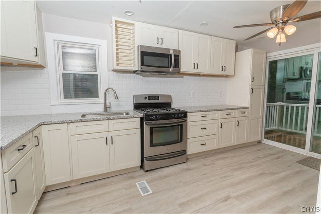 1925 Valley Drive, Syracuse, NY 13207