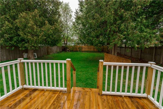 1925 Valley Drive, Syracuse, NY 13207