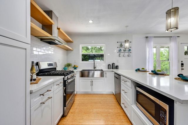 403 Krebs LN, Austin, TX 78704