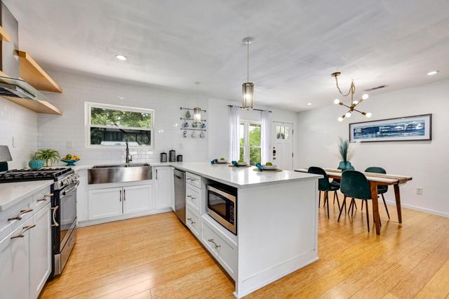 403 Krebs LN, Austin, TX 78704