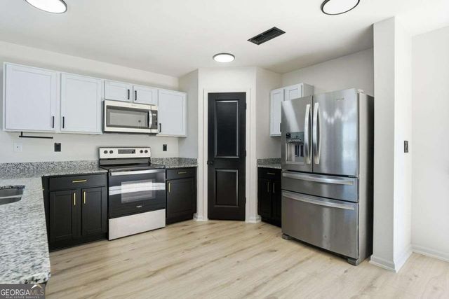 89 Oxford Lane, Kingston, GA 30145