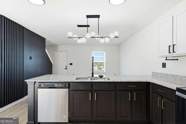 89 Oxford Lane, Kingston, GA 30145