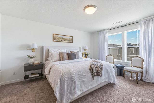 1128 N Auburn Place, Ridgefield, WA 98642