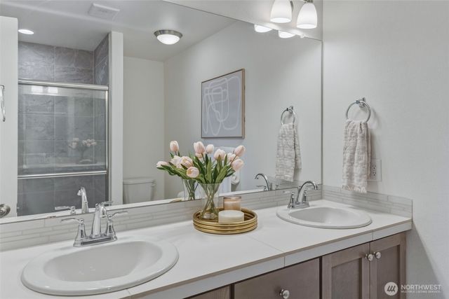 1128 N Auburn Place, Ridgefield, WA 98642
