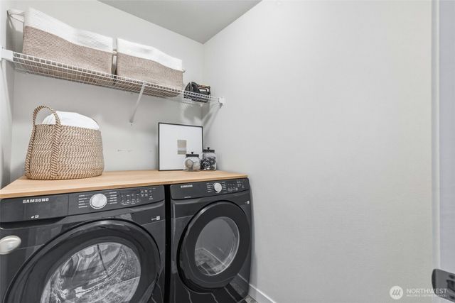 1128 N Auburn Place, Ridgefield, WA 98642