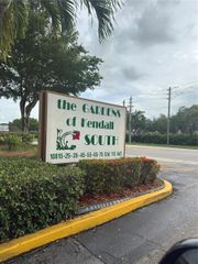 10865 SW 112th Ave 206, Miami, FL 33176