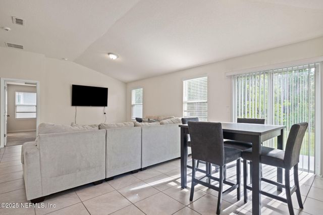 86625 NASSAU CROSSING Way, Yulee, FL 32097