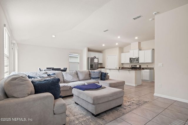 86625 NASSAU CROSSING Way, Yulee, FL 32097