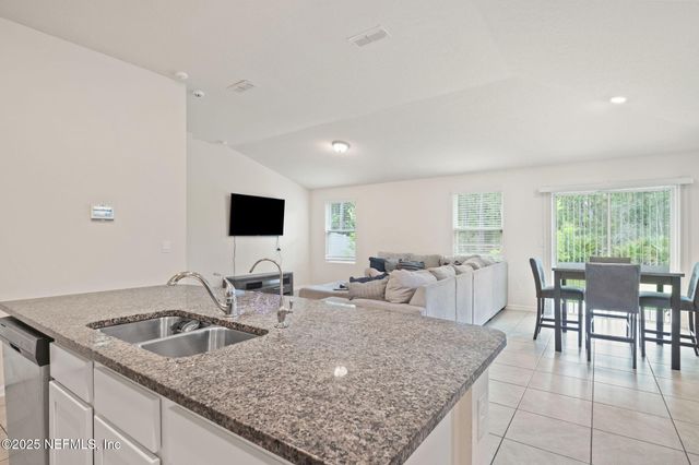 86625 NASSAU CROSSING Way, Yulee, FL 32097