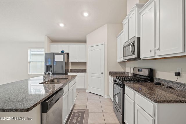 86625 NASSAU CROSSING Way, Yulee, FL 32097