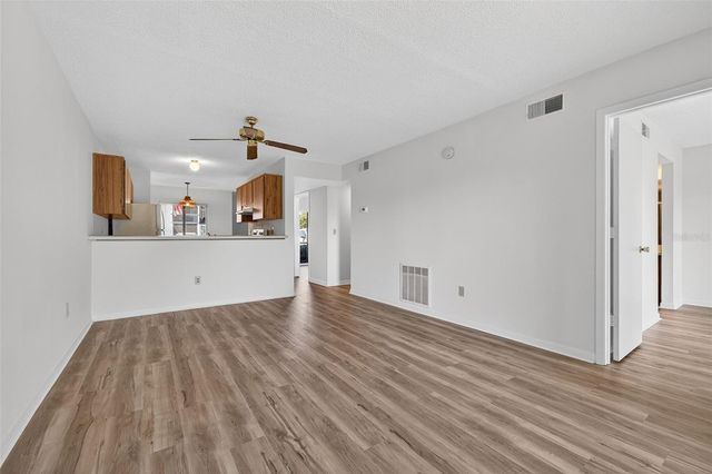 11201 122ND AVENUE 207, Largo, FL 33778