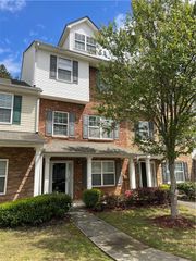 6386 Olmadison Place, Atlanta, GA 30349