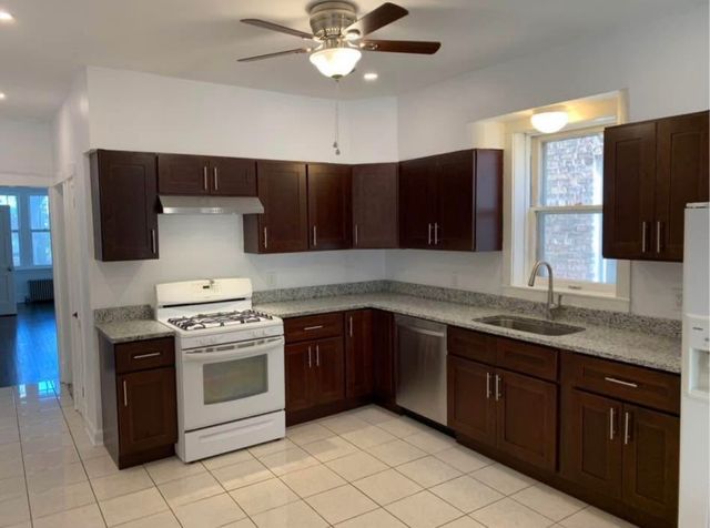 4554 S WASHTENAW Avenue, Chicago, IL 60632