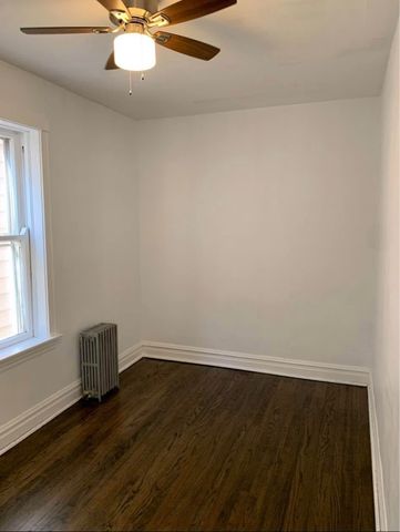 4554 S WASHTENAW Avenue, Chicago, IL 60632