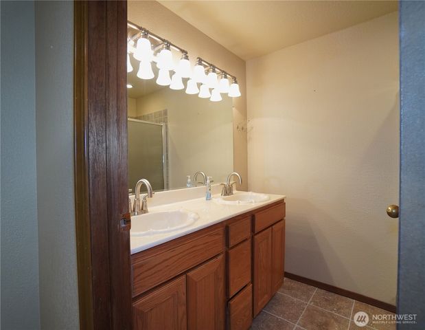 28316 190th Avenue SE, Kent, WA 98042