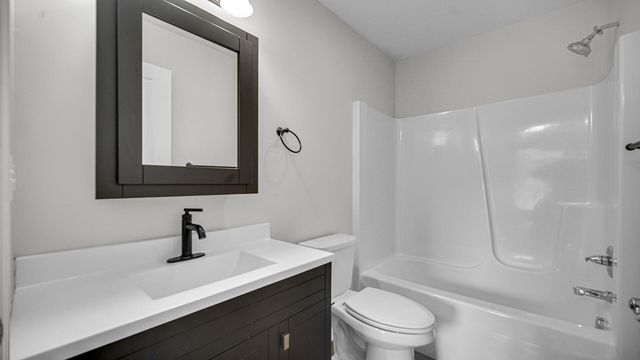 2908 Watertown Avenue, Lake Station, IN 46405