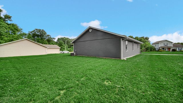 2908 Watertown Avenue, Lake Station, IN 46405