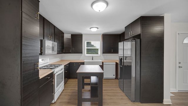 2908 Watertown Avenue, Lake Station, IN 46405